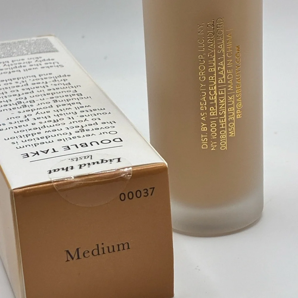 Laura Geller Double Take Liquid Foundation - medium